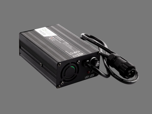 Float Plus charger aluminium 12V 5 amp