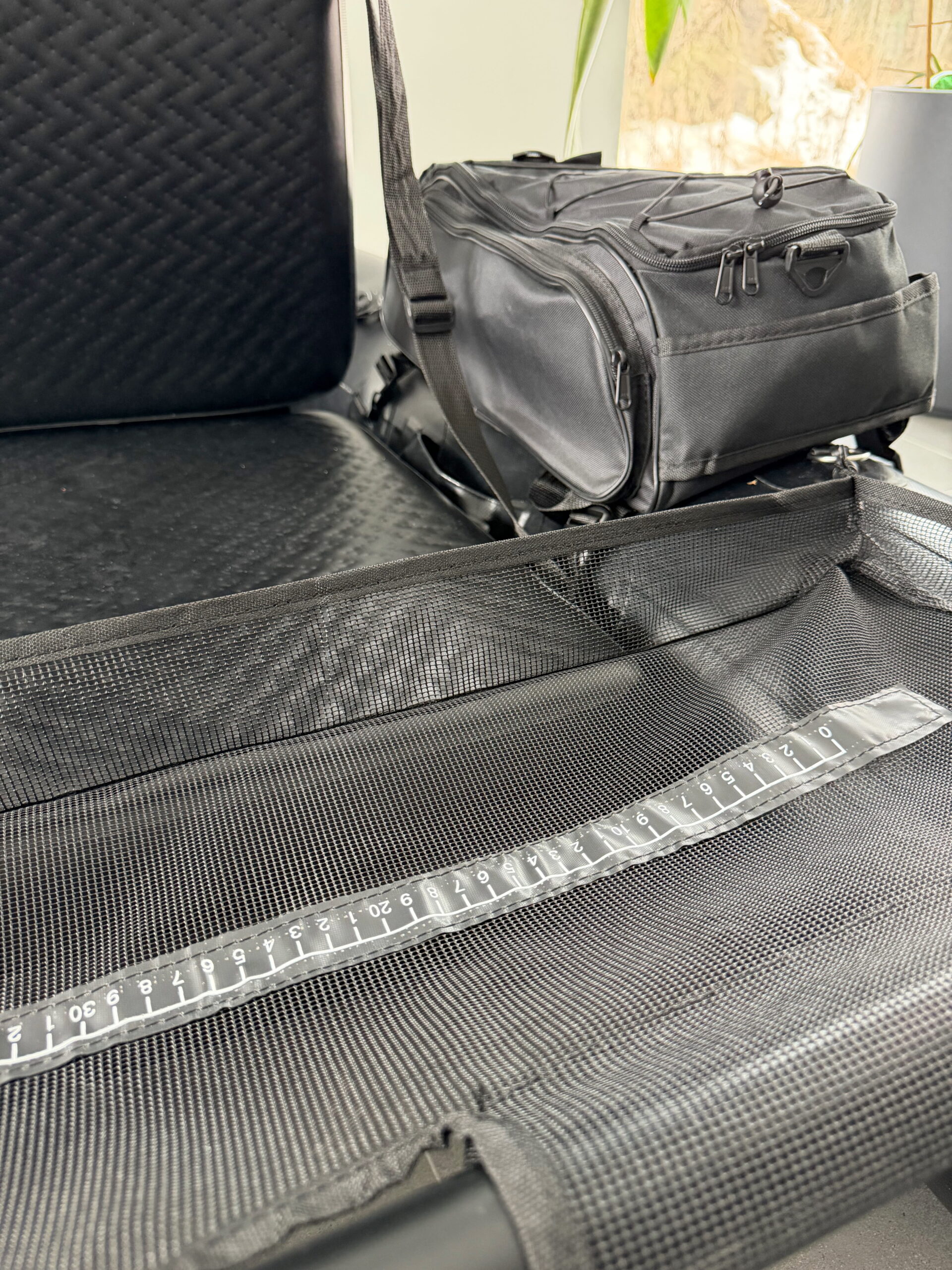 Pojemna, luksusowa torba boczna na akcesoria montowana na tubie 12BB Stealth