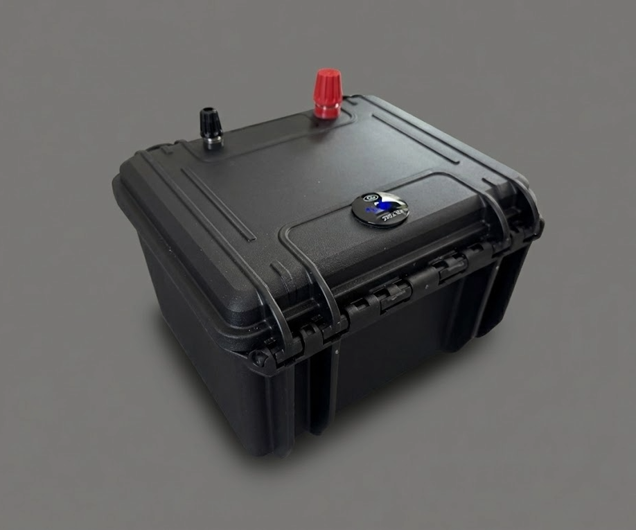 Wodoodporny akumulator LiFePO4 12.8V w pancernym case IP67 do belly boat